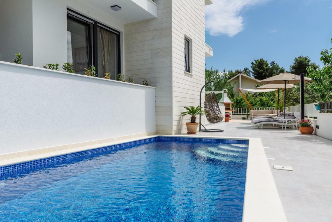 Apartments Villa Dalmatia Трогір Екстер'єр фото