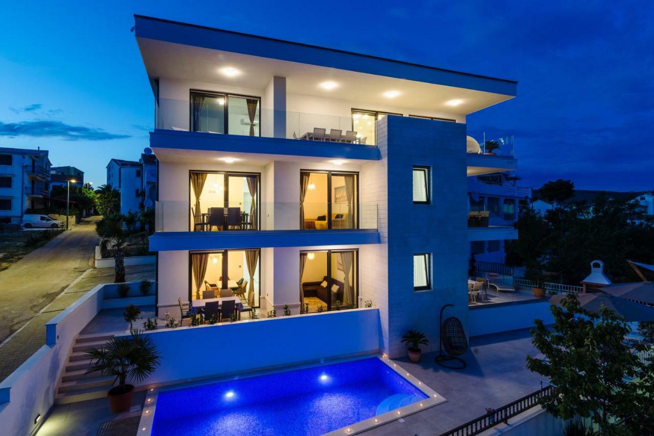 Apartments Villa Dalmatia Трогір Екстер'єр фото