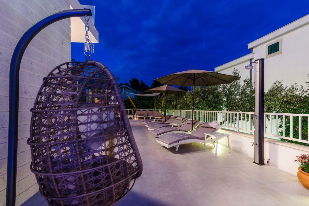 Apartments Villa Dalmatia Трогір Екстер'єр фото